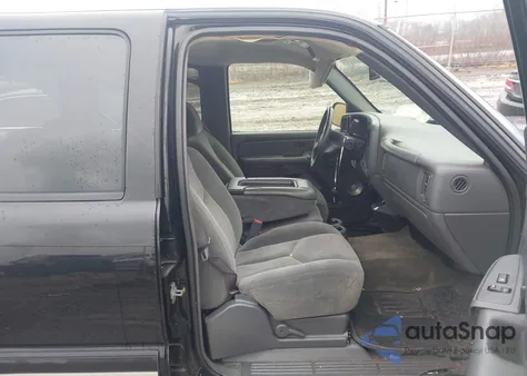 2005 Chevrolet Silverado 1500 Ls from USA, damaged, VIN 2GCEC13T051400158